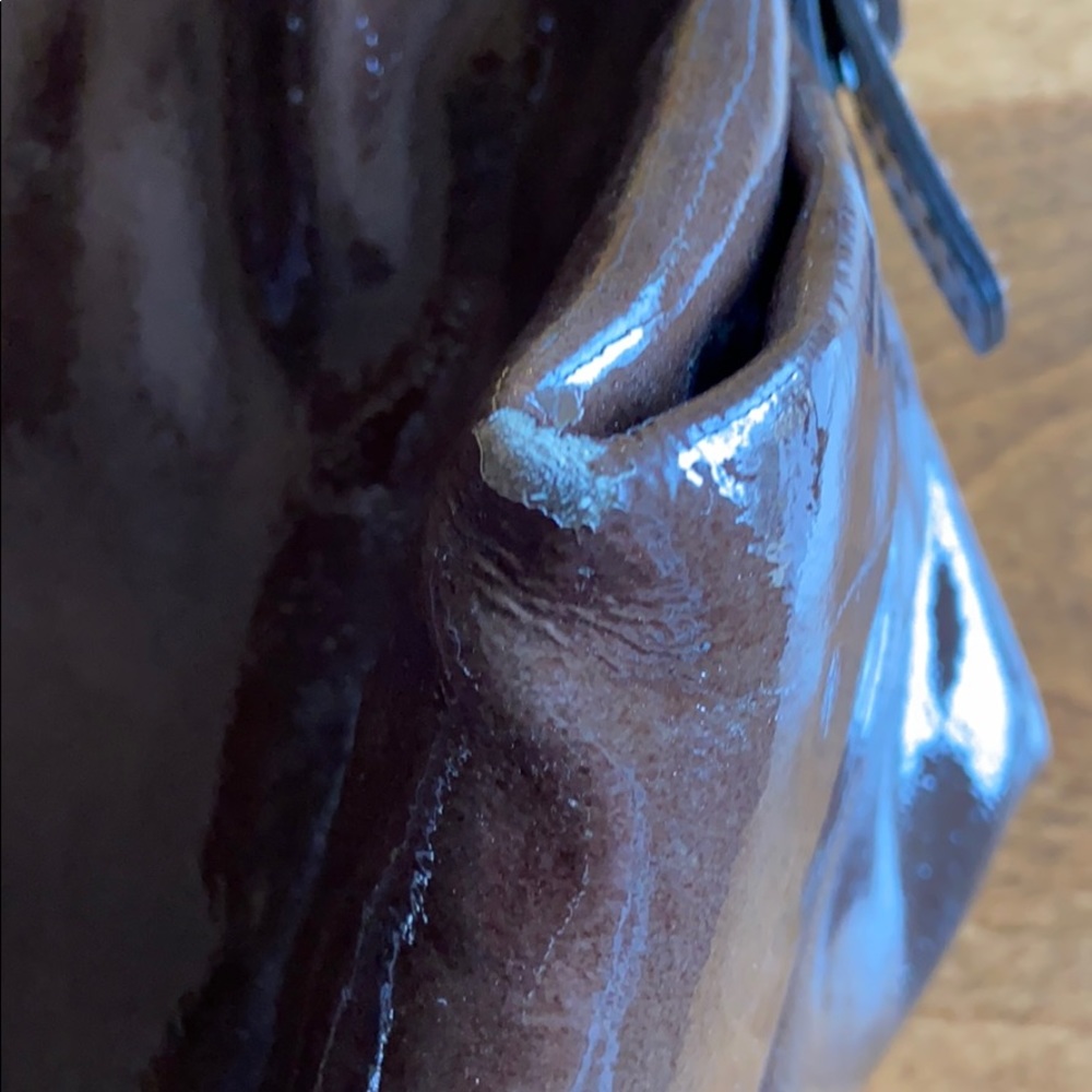 Dooney & Bourke patent leather bag - Picture 3 of 13